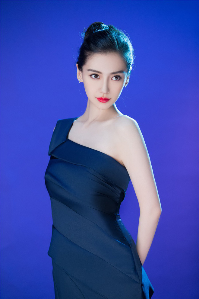 sau su co de lo anh con trai angelababy tai xuat voi nhan sac long lay nhu nu than