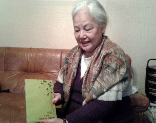 phan doi thang tram cua hoa hau viet nam dau tien thuo nho mo coi me truong thanh mang tieng chua hoang