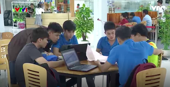 con so giat minh ve tinh trang sinh vien bi buoc thoi hoc moi nam va nguyen nhan dang lo ngai phia sau