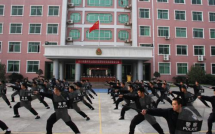 no sung o trung quoc khien nhieu nguoi thuong vong