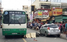 co gai mo cua o to khong quan sat gay tai nan chet nguoi o sai gon
