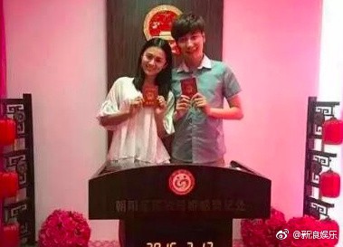 my nhan hoa thien cot ket hon bi mat lo dien ong xa dep trai nhu tai tu