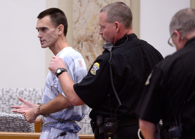 vu an am anh chong chup anh voi vo da chet roi phi tang thi the trong thung dung da