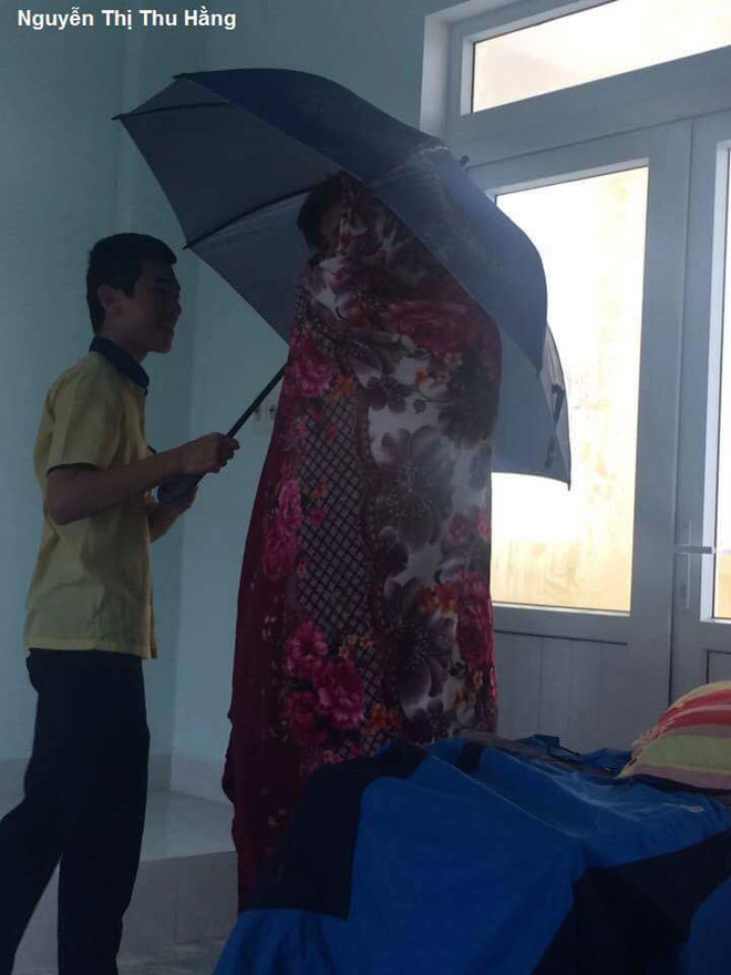 mien bac tro lanh hoc sinh thi nhau vac chan di hoc cho bang ban bang be