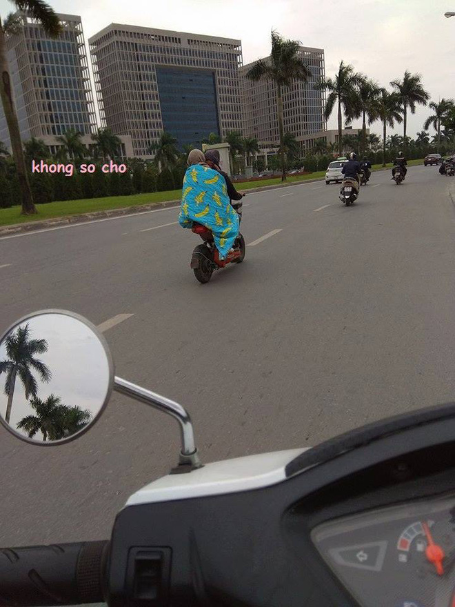 mien bac tro lanh hoc sinh thi nhau vac chan di hoc cho bang ban bang be