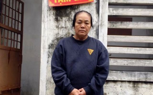 bat ma mi 60 tuoi mien son cuoc nuoi gai ban dam tai nha rieng cho trai ban