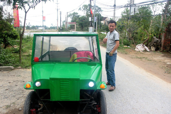 nghe an nguoi dan ong tu che xe o to dien gia 15 trieu dong de cho con gai di hoc moi ngay