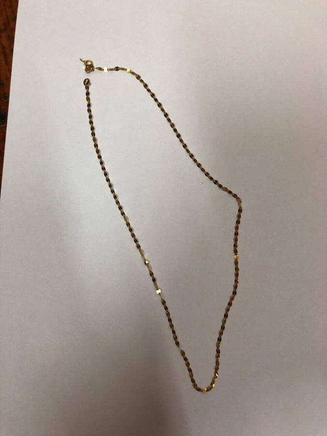 nam thanh nien tao ton cuop day chuyen vang cua nu du khach ngoai quoc o trung tam sai gon