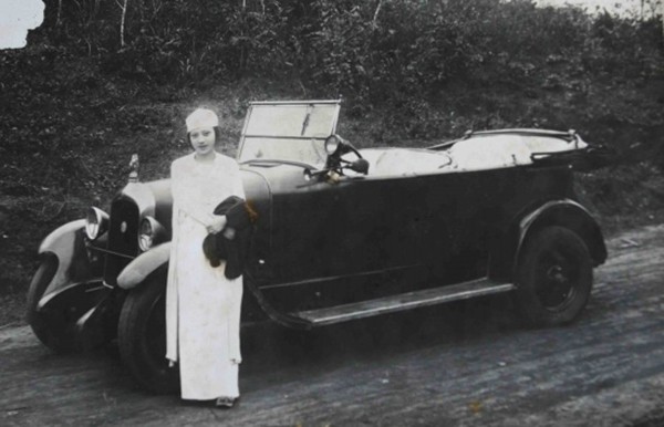 cuoc doi tram bong cua hoa hau xu muong lam vo le cua anh trai nuoi song doi xa hoa chet trong hon tui