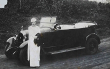 cuoc doi tram bong cua hoa hau xu muong lam vo le cua anh trai nuoi song doi xa hoa chet trong hon tui