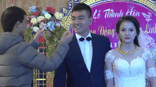 dam cuoi gay sot o thanh hoa khach moi nuom nuop len tang vang co dau chu re deo triu co moi tay