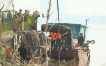 qua bom vua duoc go duoi cau long bien la loai gi va suc cong pha bao nhieu