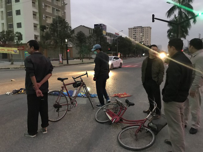 vu tong cu ong vang xa 5m roi bo chay tai xe den cong an dau thu