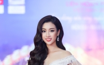 hoa hau my linh do sac cung a hau huyen my tren tham do lien hoan phim viet nam