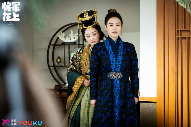 bi che phim nham nhung dan my nu cua tuong quan o tren khong phai dang vua dau