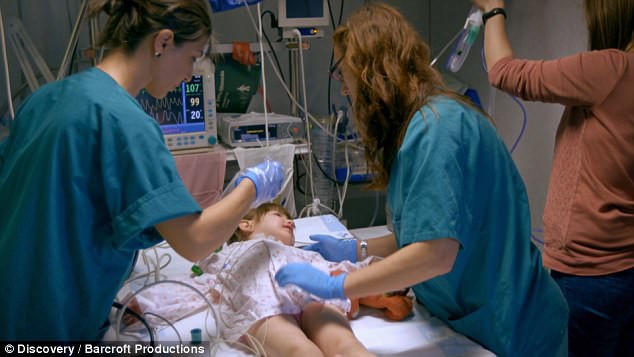 boi loi nguyen tu luc moi sinh be gai 3 tuoi moi khi ngu lai co the tat tho va ra di vinh vien