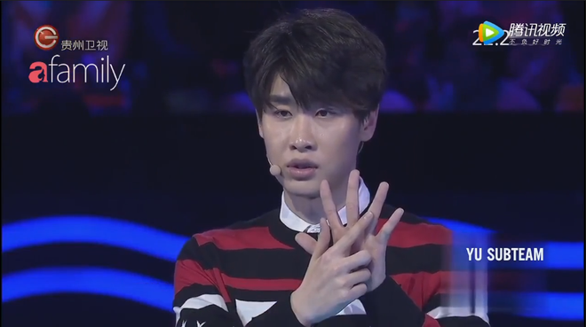 len san khau hat ma quen loi co gai xinh dep van cuop duoc nam than ve nha