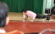 danh ca ngoc son ngau hung hit dat 110 cai khi di trao tien tu thien
