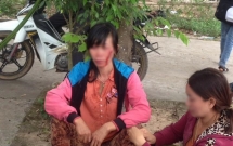 xon xao clip bat gap chong di cung nhan tinh ngay giua cho vo bi chong giu lai cho bo danh bi thuong
