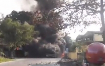 phu tho 4 o to chay ngun ngut sau cu va cham manh