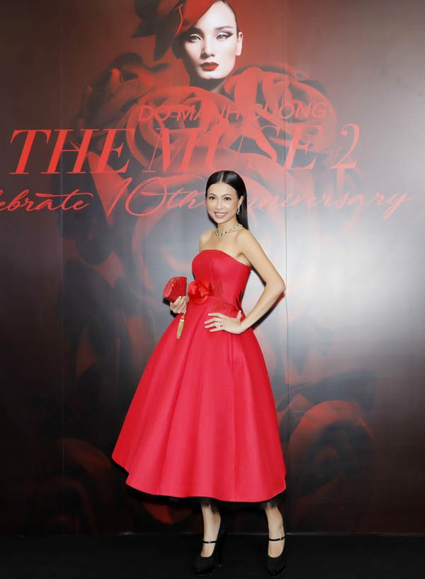 hoa hau nong bong giau nhat viet nam gio ra sao