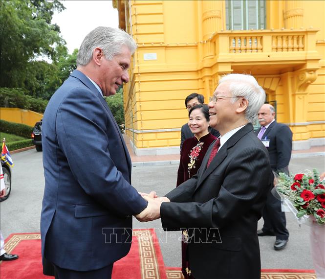 le don chu tich hoi dong nha nuoc cuba tham huu nghi chinh thuc viet nam