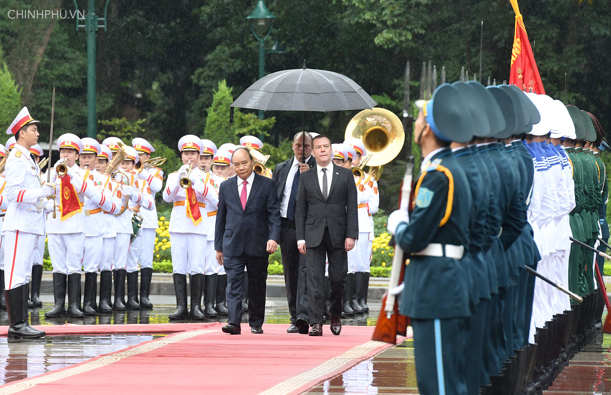 toan canh le don chinh thuc thu tuong lien bang nga dmitry medvedev