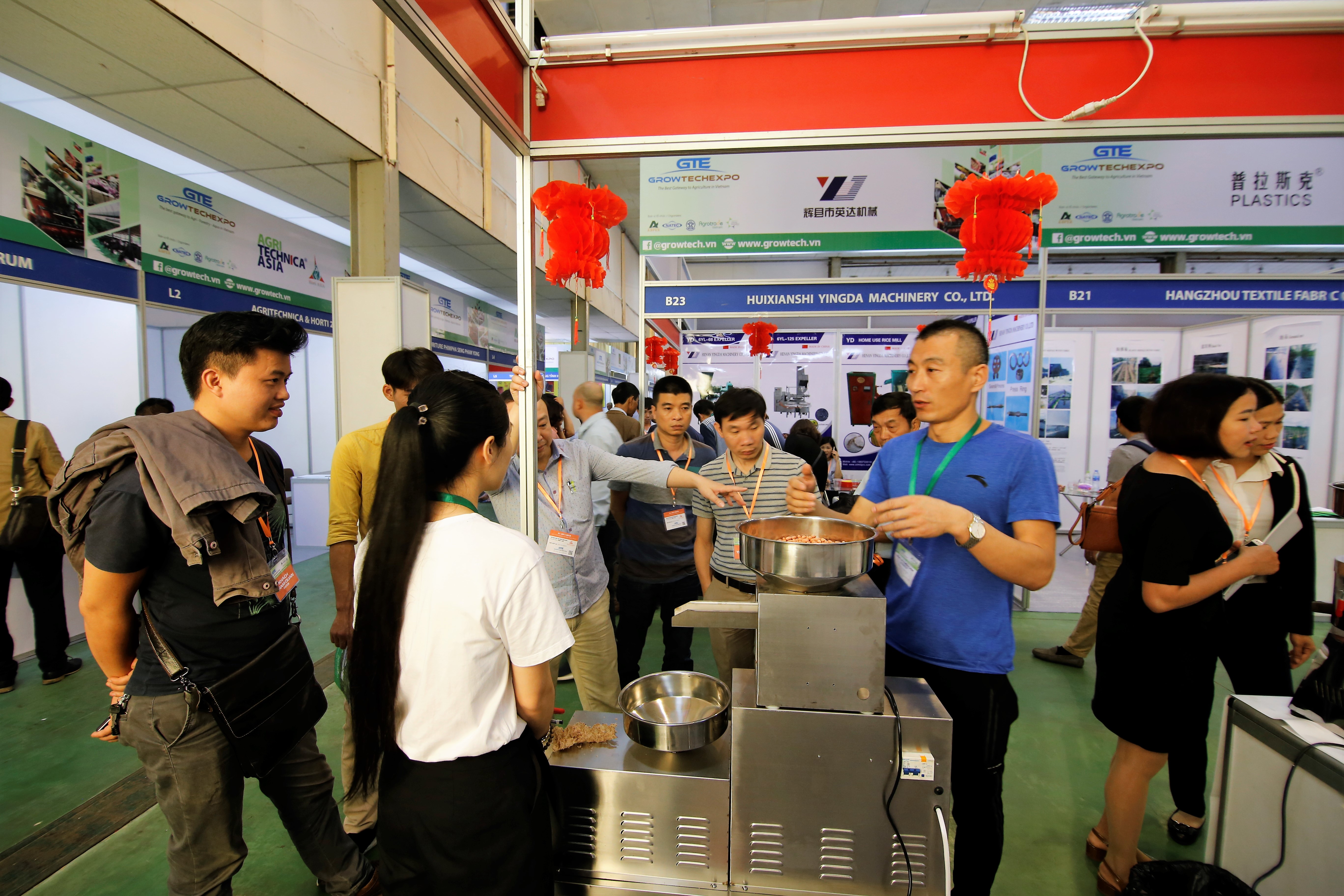 trien lam vietnam growtech 2018 san choi quoc te ve thiet bi nong nghiep