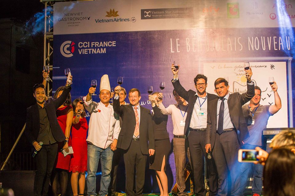 mua le hoi cuoi nam dam chat phap tai ha noi tphcm