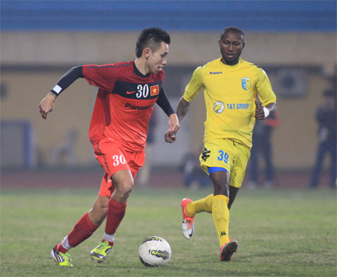 v league 2015 bom tan kip no truoc gio g