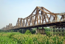 ha noi la diem den quoc te dang de kham pha nam 2016