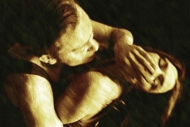 can giup phu nu va tre em gai khi gap bao luc tinh duc