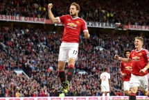 nhin lai 14 ban hop dong duoi thoi louis van gaal