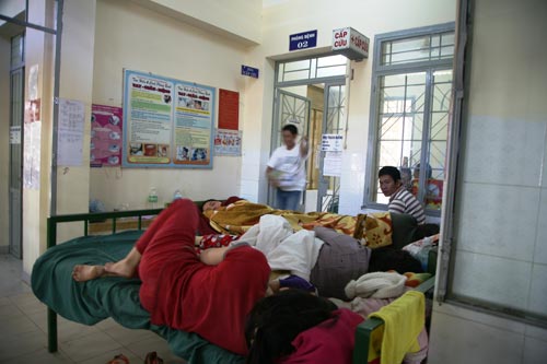 benh nhan sot xuat huyet nam tran benh vien