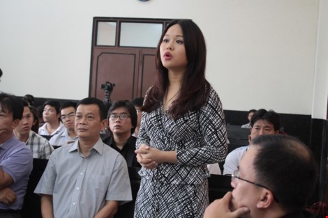 xet xu vu chai nuoc ngot co ruoi luat su dau nhau toa phai hoi y