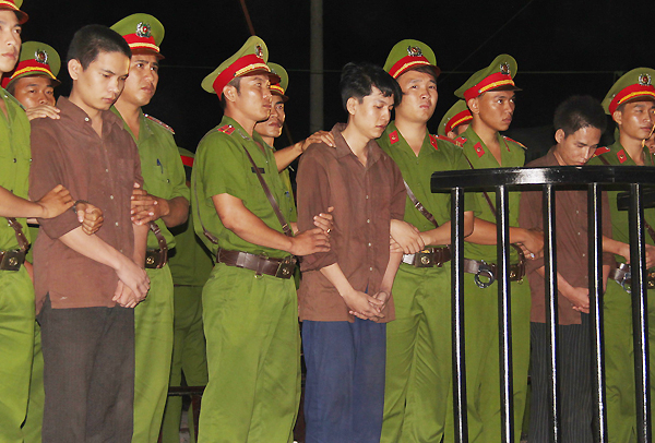 tuyen 2 an tu hinh trong vu tham sat o binh phuoc