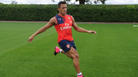 sanchez se tro lai o dai chien voi man city