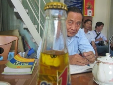 bo cong thuong len tieng vu chai nuoc ngot co ruoi