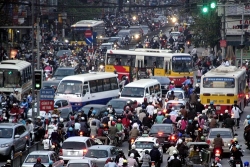 ha noi lai de xuat han che phuong tien ca nhan