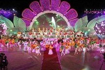 ruc ro dem hoi khai mac festival hoa da lat 2015