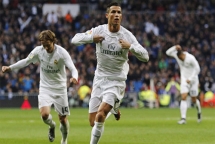 ronaldo lap cu dup real danh bai sociedad