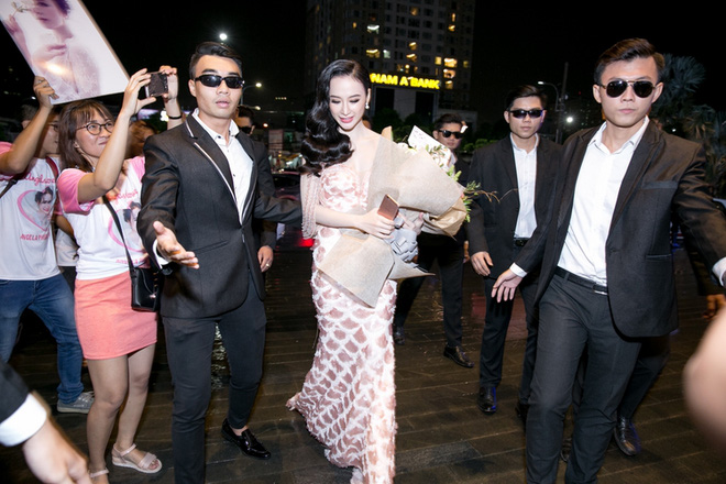 ong xa ky han co tinh ne tranh khi cham mat tinh cu