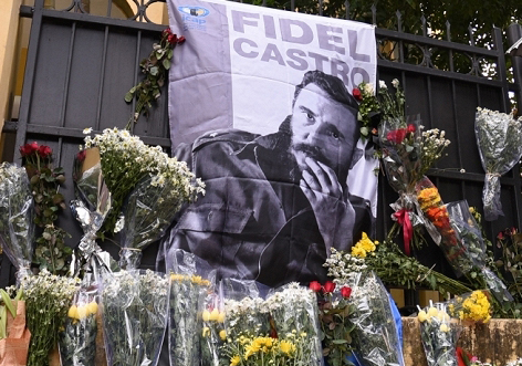 tinh cam cua nguoi dan viet nam trong quoc tang lanh tu cuba fidel castro