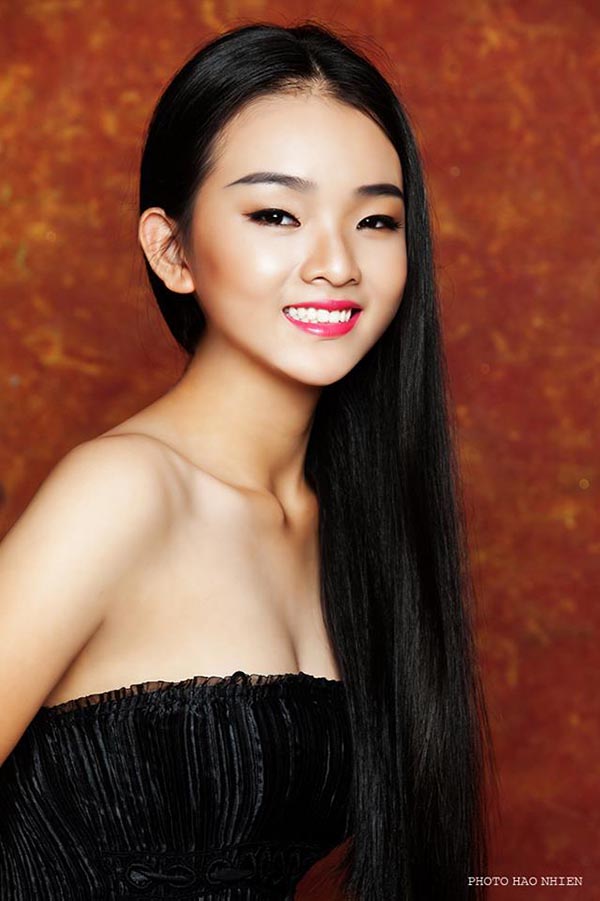 dien mao phong phao cua nguoi mau 14 tuoi gay xon xao lang giai tri viet