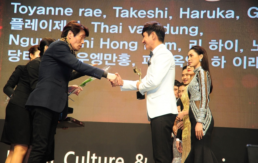 phim viet lien tiep dat giai tai cac lien hoan phim quoc te