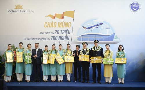 le don chuyen bay 700000 va hanh khach thu 20 trieu cua vietnam airline
