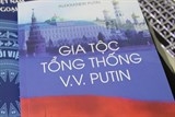 ra mat cuon sach gia toc tong thong vvputin bo bien nien su ve nuoc nga gan 4 the ky