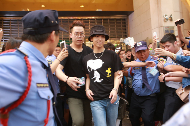 fan viet ruot duoi yesung cua nhom super junior