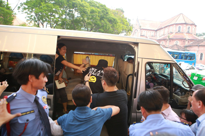 fan viet ruot duoi yesung cua nhom super junior