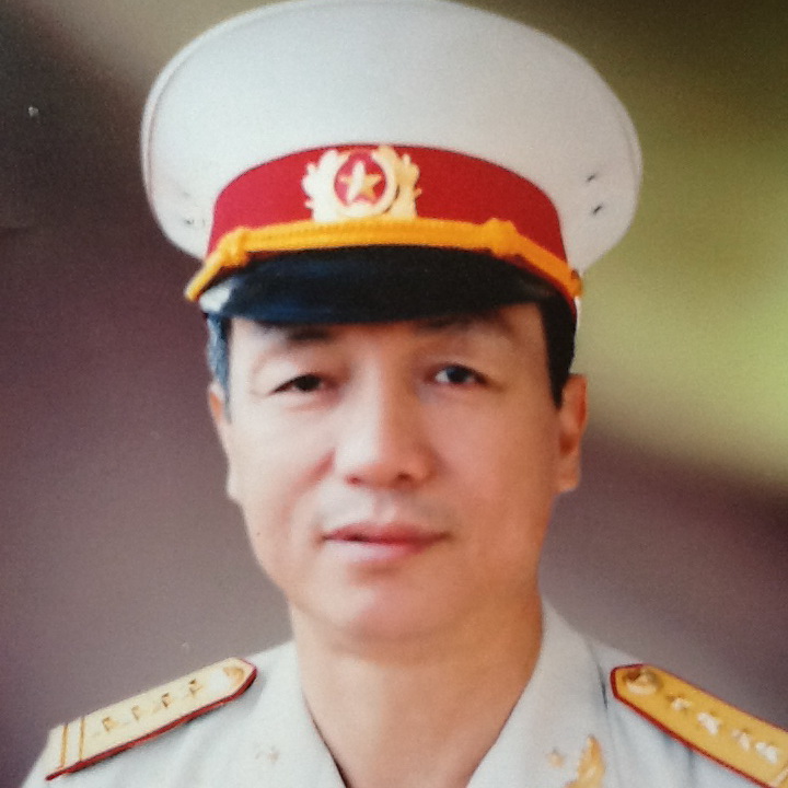 song cap 7 tau cho xe tang t 54 lat tren bien may ma linh tang biet boi